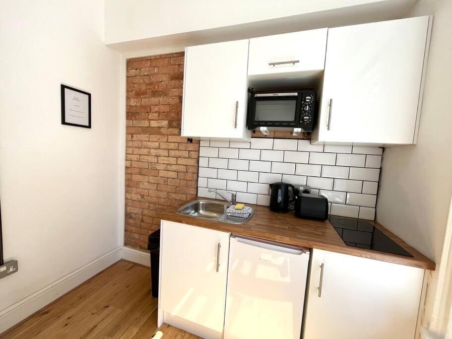 Flat 12, 10 St John'S Road Apartment Bournemouth Bagian luar foto